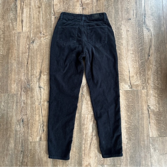 Urban Outfitters BDG High Rise Mom Tappered Black Corduroy Pants Size 25 - Picture 3 of 8